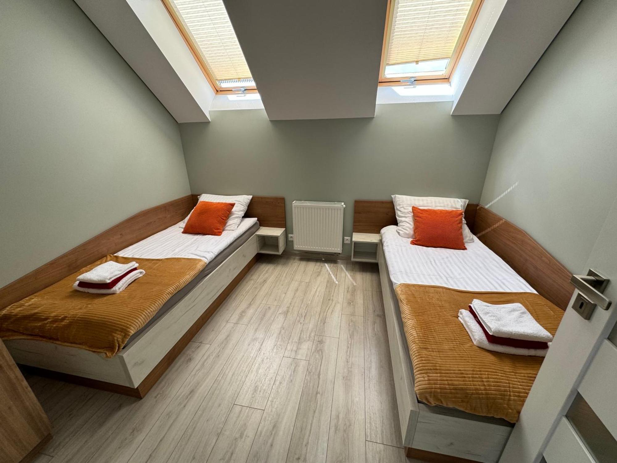 Apartamenty U Edzi Zator Bagian luar foto